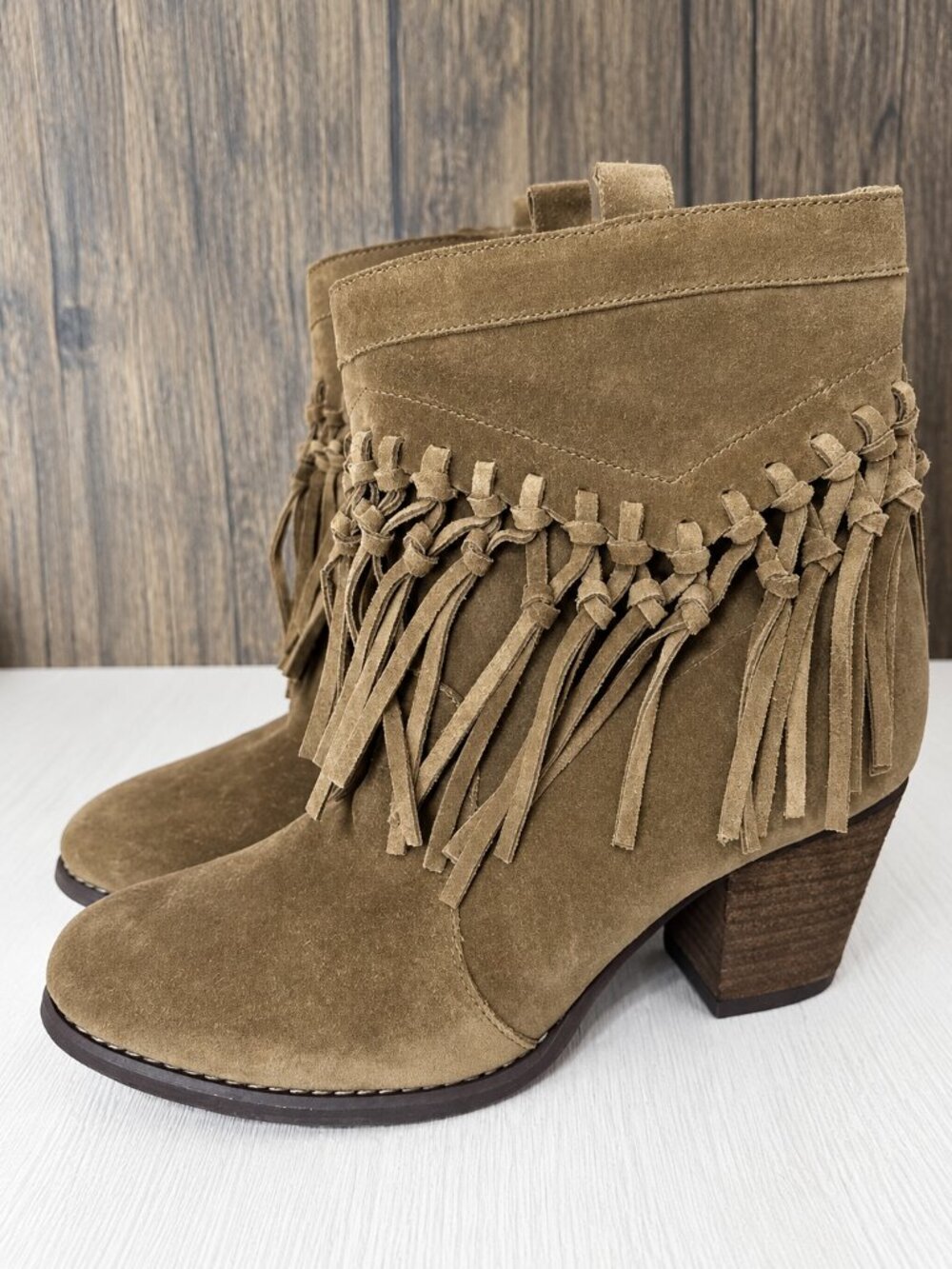 Sbicca Suede Fringe Ankle Boots Womens 9 Taupe Boho Western Festival